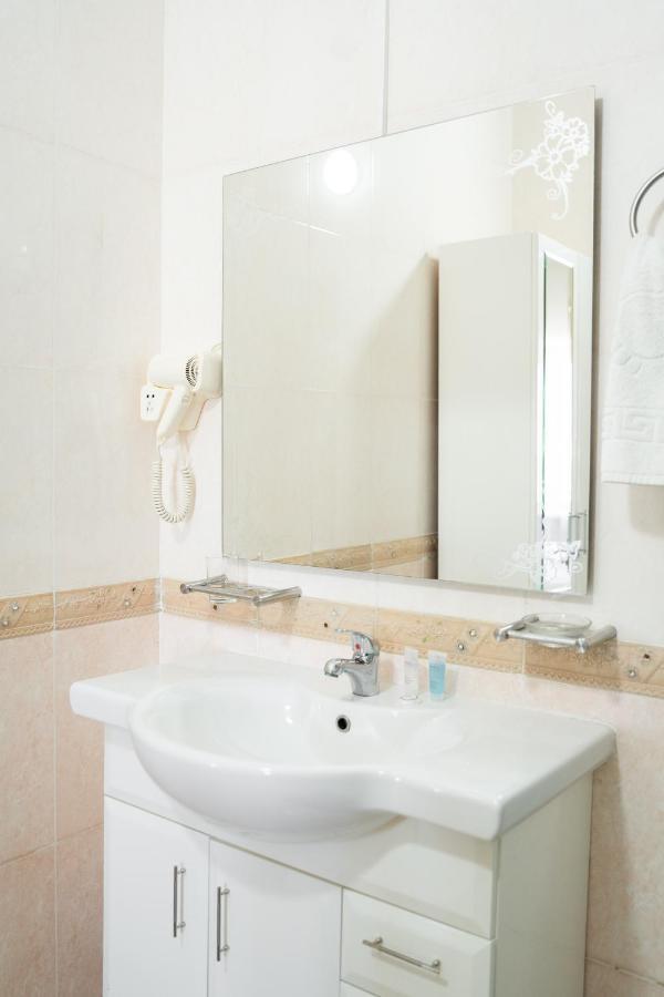 Aktau Airport Hotel מראה חיצוני תמונה